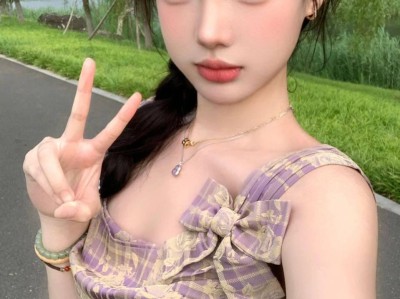 秋日金黄，一饮尽茶汤映秋的醇香